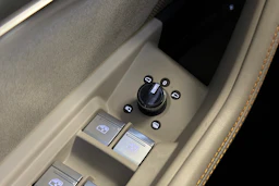 harmaa Audi Q8 e-tron 2024 kuva 22.