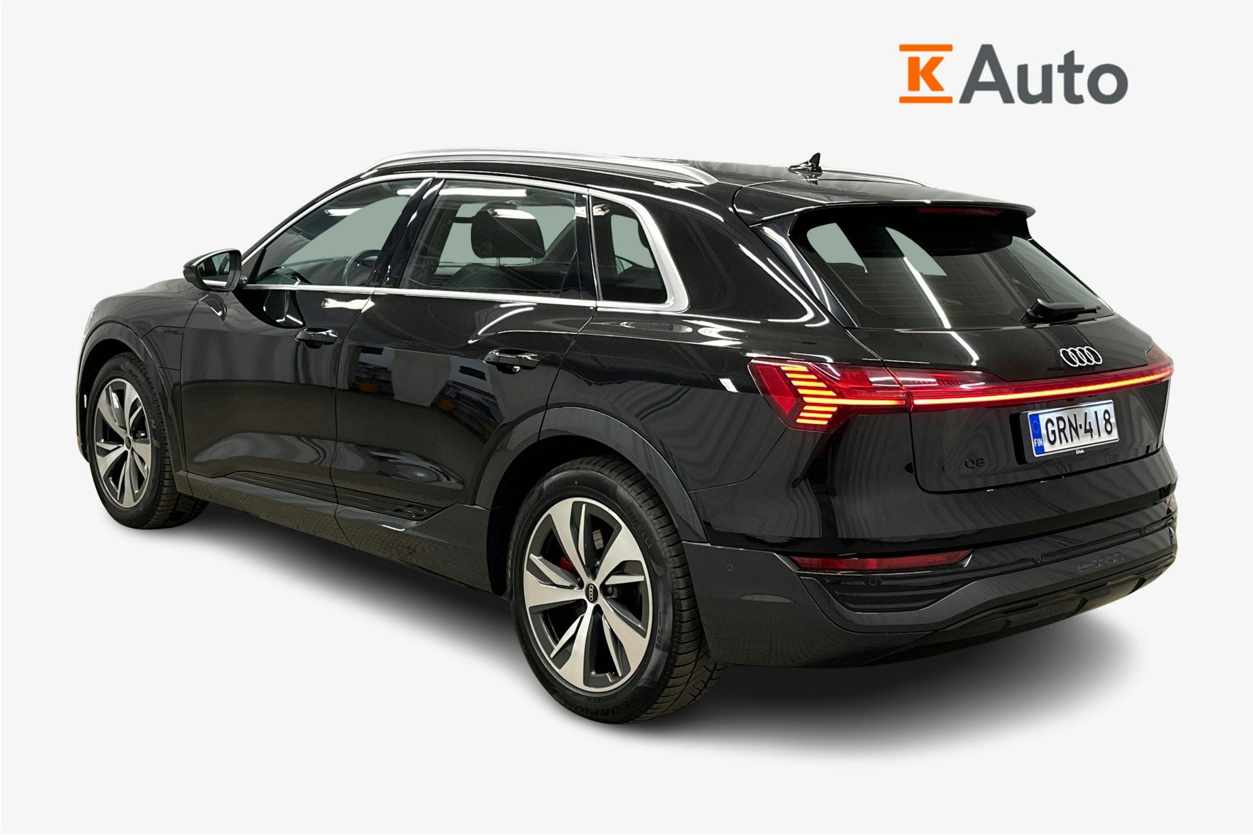 musta Audi Q8 e-tron 2024 kuva 2.