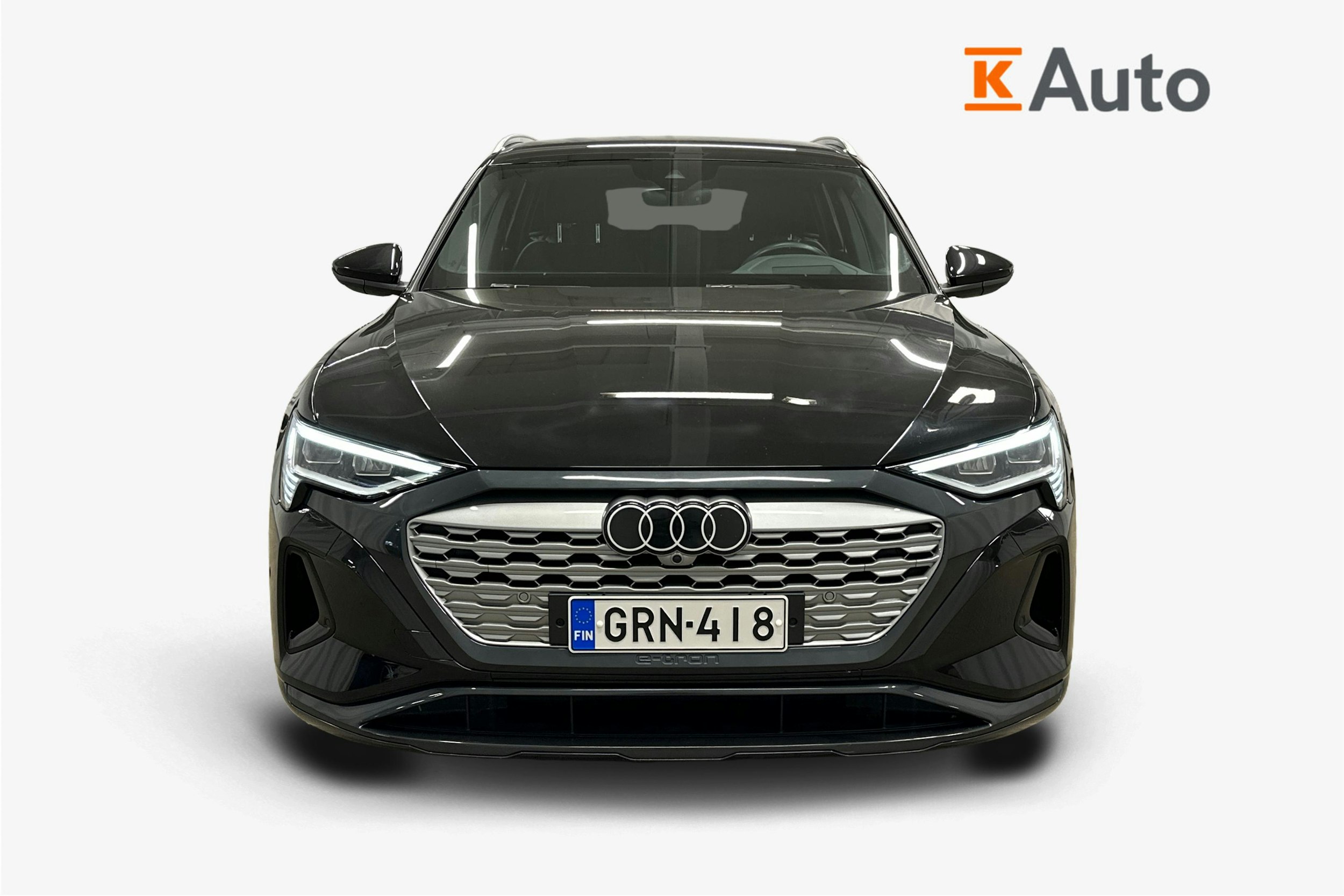musta Audi Q8 e-tron 2024 kuva 5.