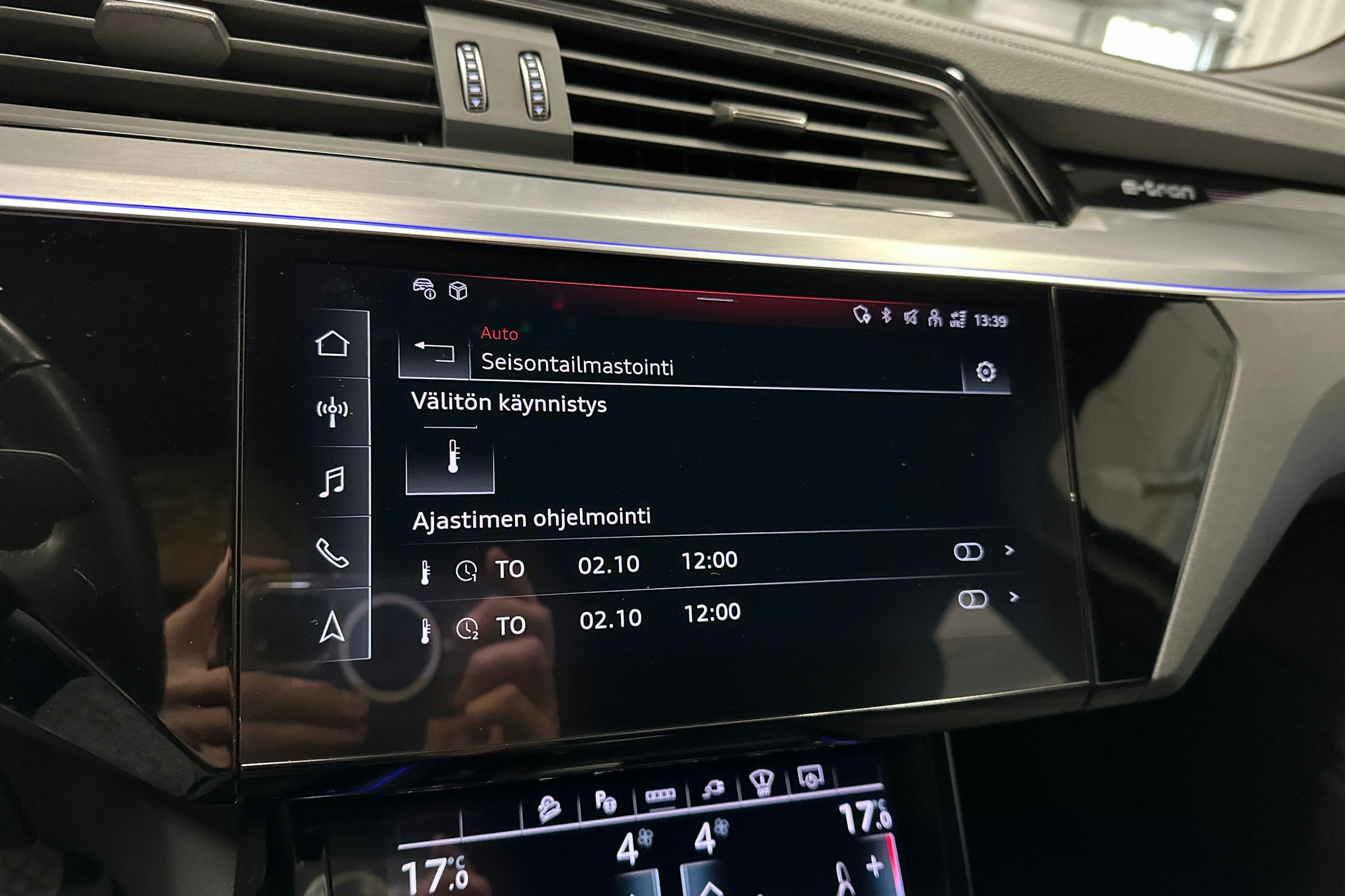 musta Audi Q8 e-tron 2024 kuva 23.