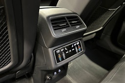 musta Audi Q8 e-tron 2024 kuva 30.
