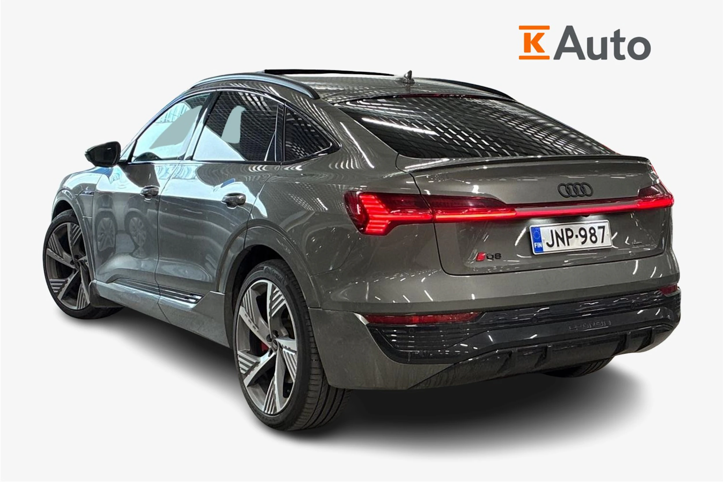harmaa Audi Q8 e-tron 2024 kuva 2.