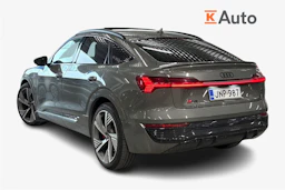 harmaa Audi Q8 e-tron 2024 kuva 2.
