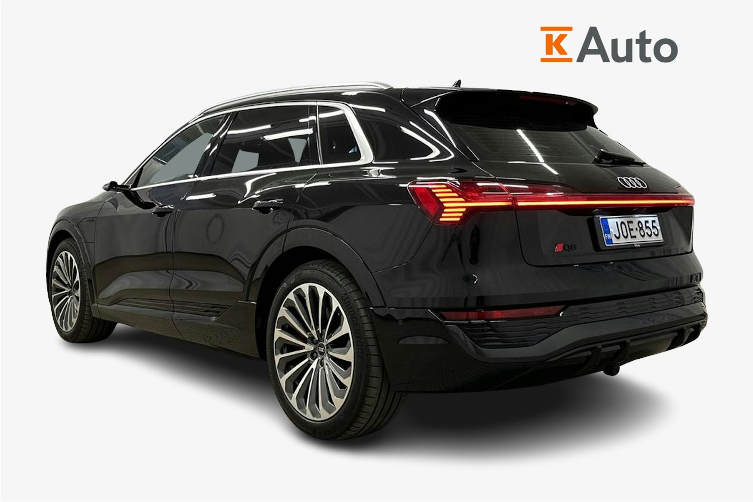 musta Audi Q8 e-tron 2024 kuva 2.