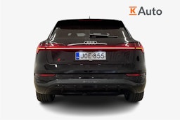 musta Audi Q8 e-tron 2024 kuva 3.