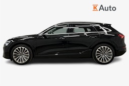 musta Audi Q8 e-tron 2024 kuva 6.