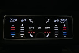 musta Audi Q8 e-tron 2024 kuva 14.