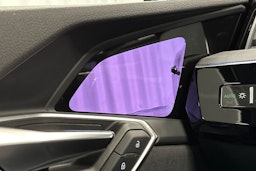 musta Audi Q8 e-tron 2024 kuva 23.
