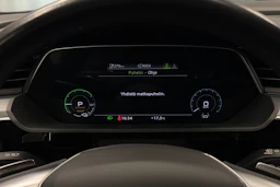 harmaa Audi Q8 e-tron 2024 kuva 19.