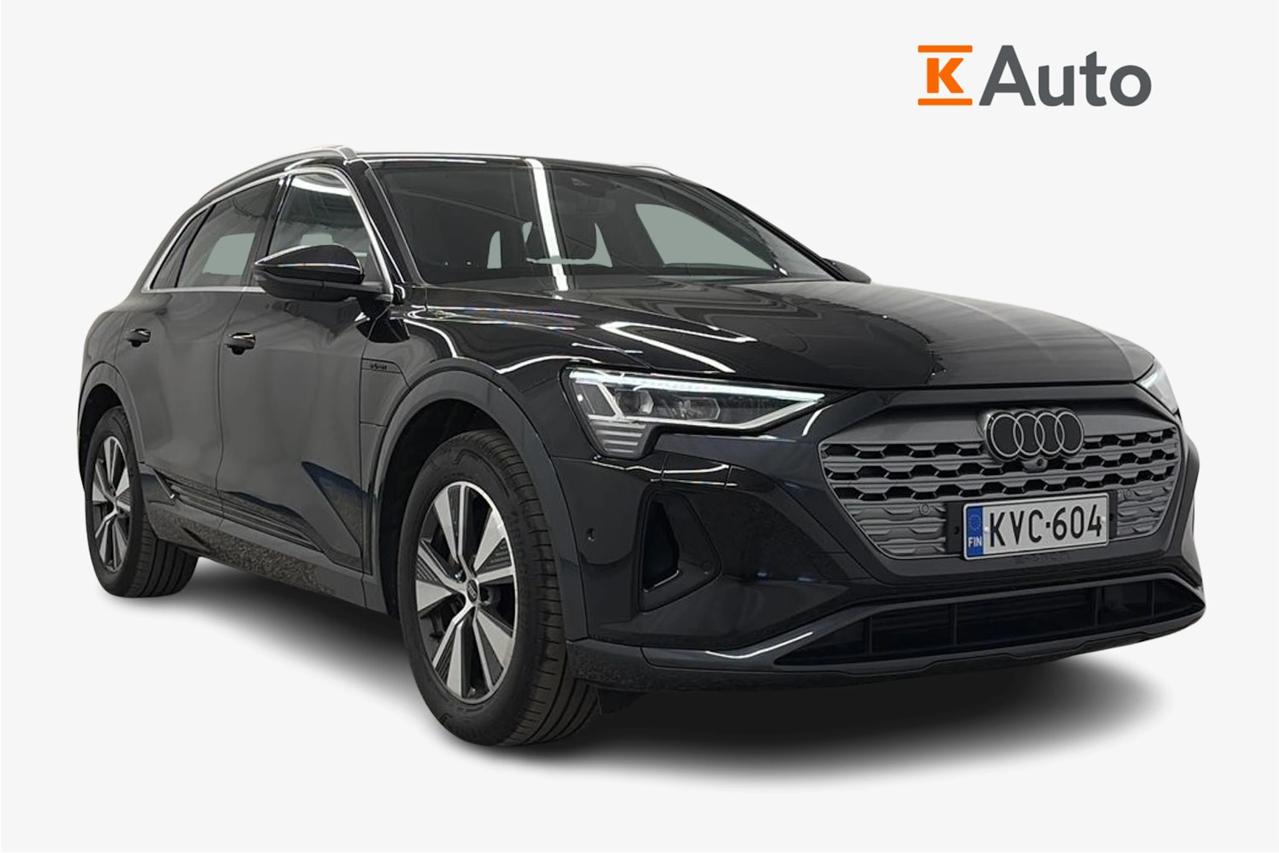 musta Audi Q8 e-tron 2024 kuva 1.