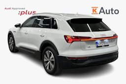 Valkoinen Audi Q8 e-tron 2024 kuva 2.