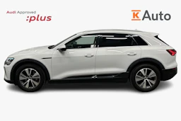 Valkoinen Audi Q8 e-tron 2024 kuva 5.