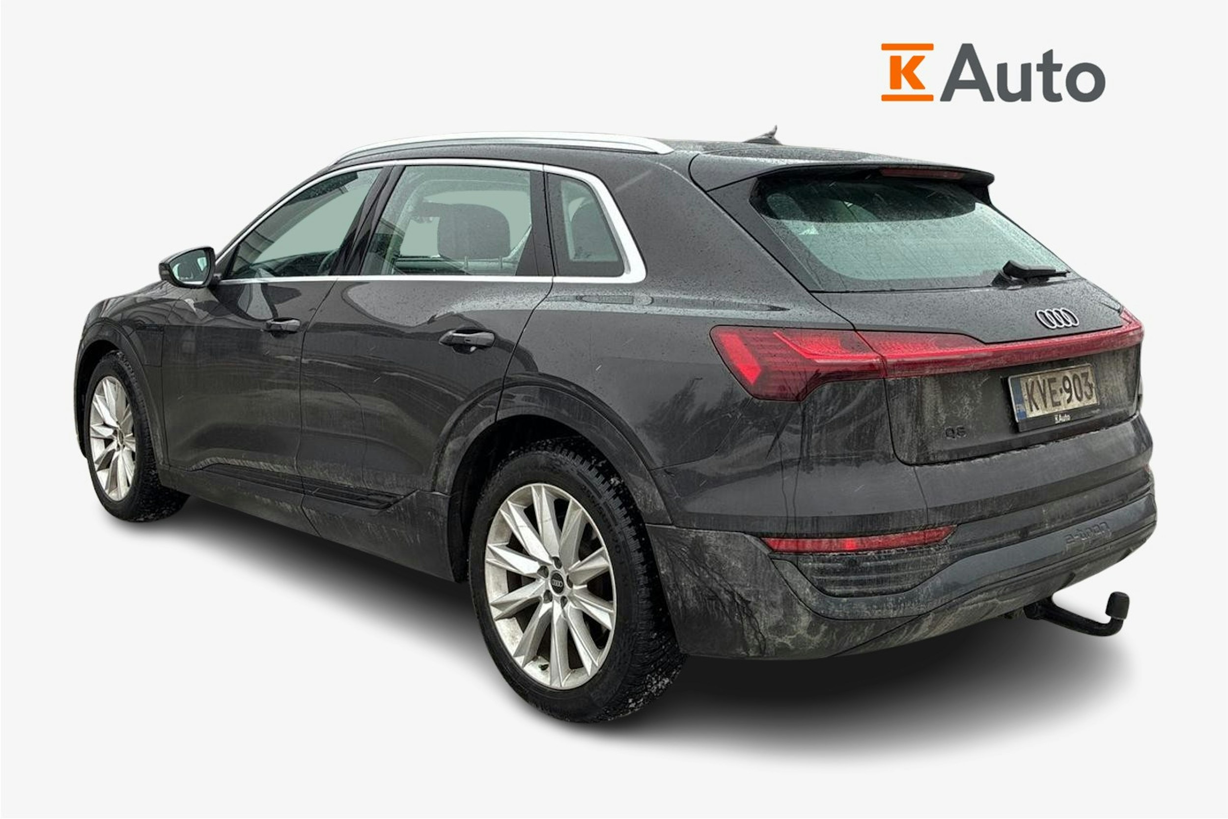 Ruskea (beige) Audi Q8 e-tron 2024 kuva 2.