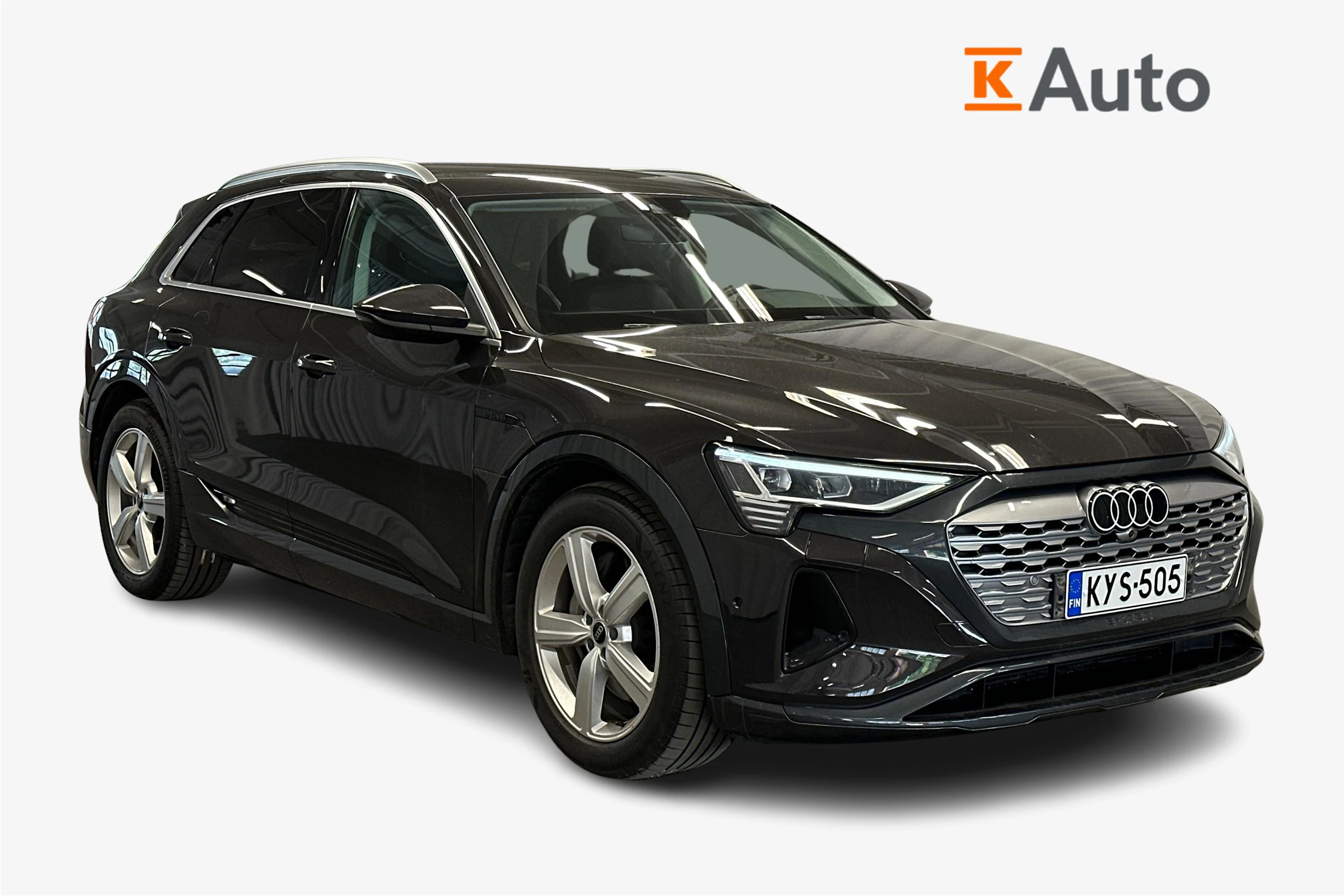 ruskea (beige) Audi Q8 e-tron 2024 kuva 1.