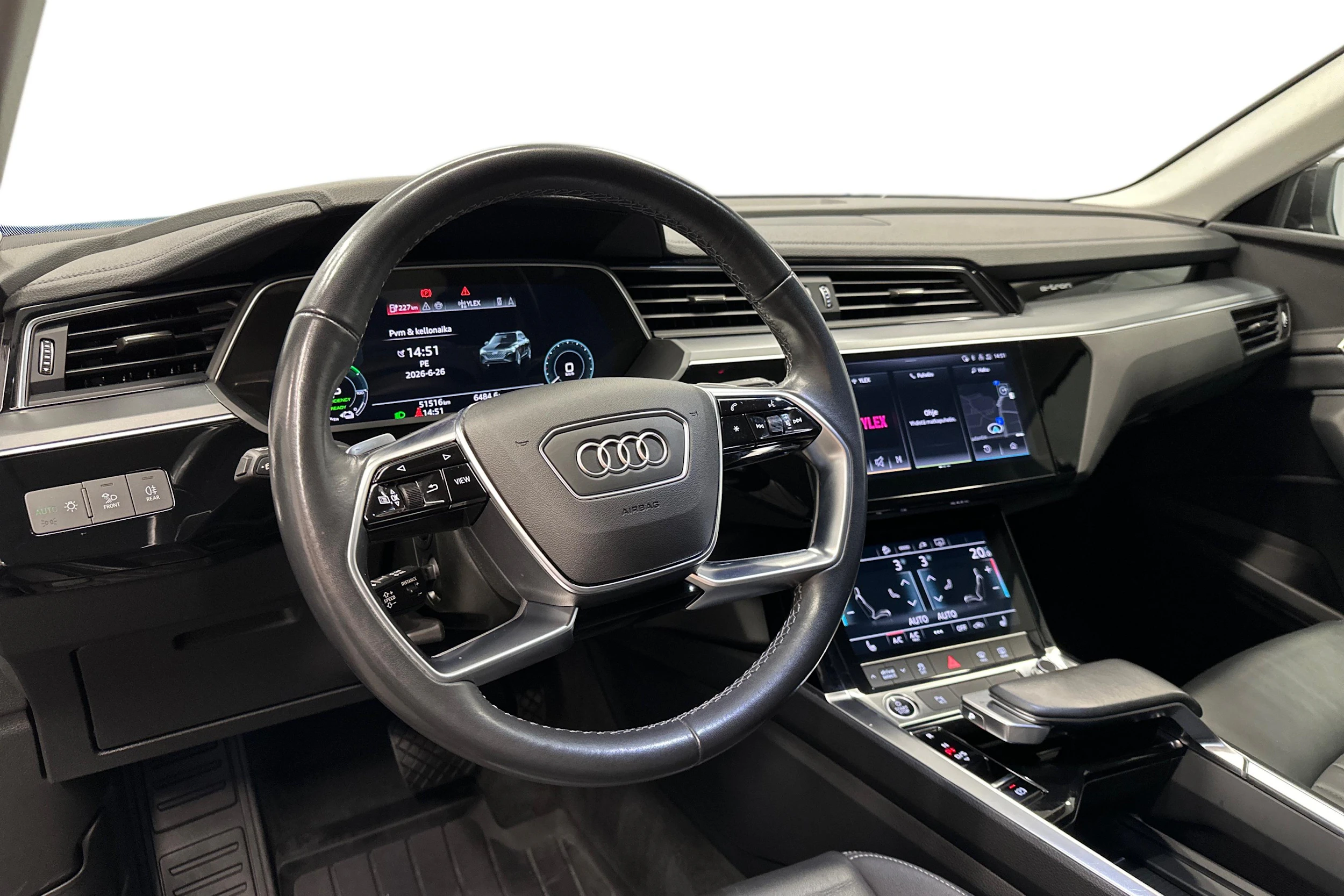 ruskea (beige) Audi Q8 e-tron 2024 kuva 6.