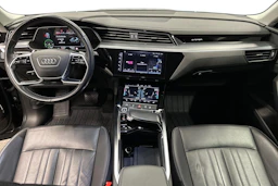 ruskea (beige) Audi Q8 e-tron 2024 kuva 7.