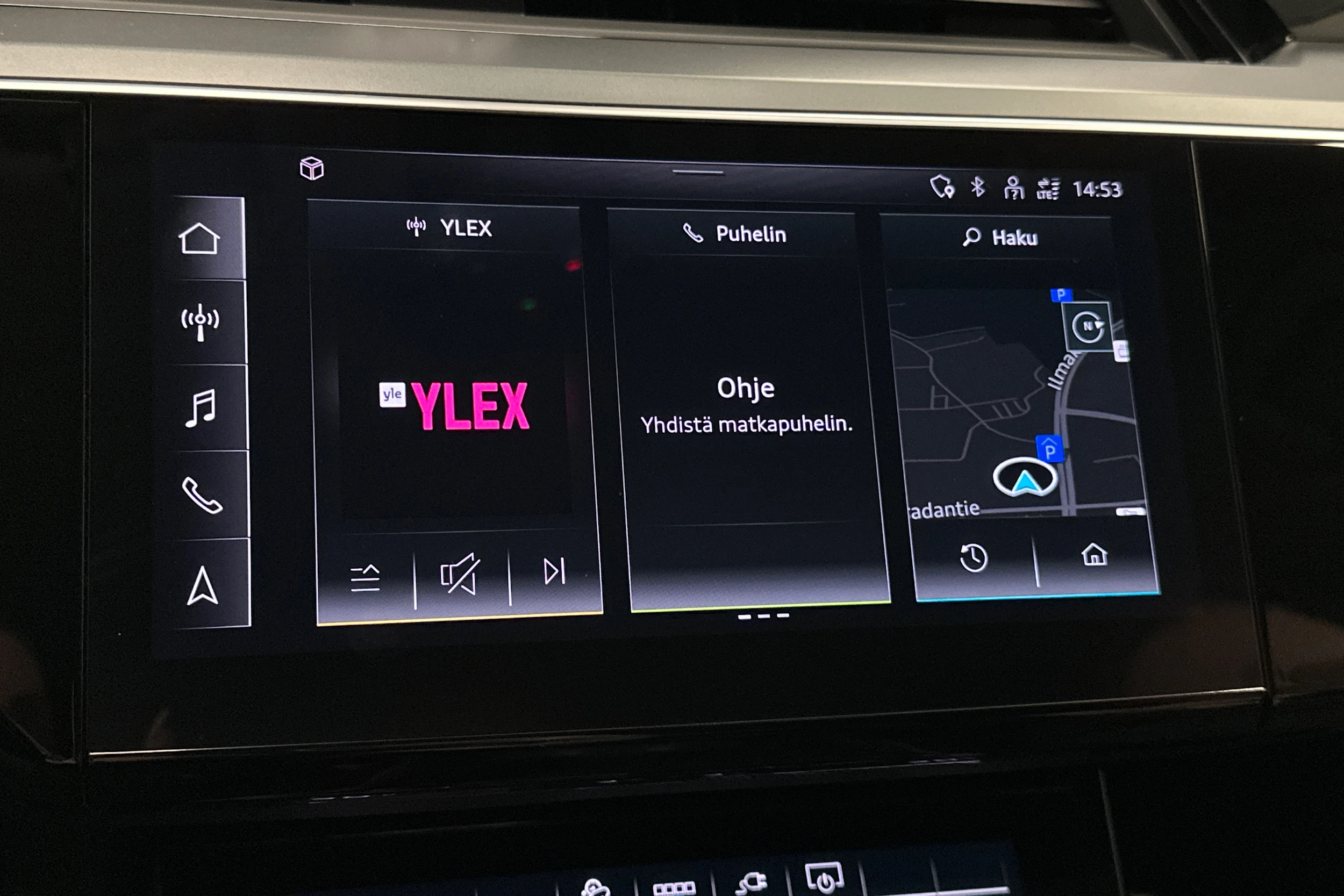 ruskea (beige) Audi Q8 e-tron 2024 kuva 16.