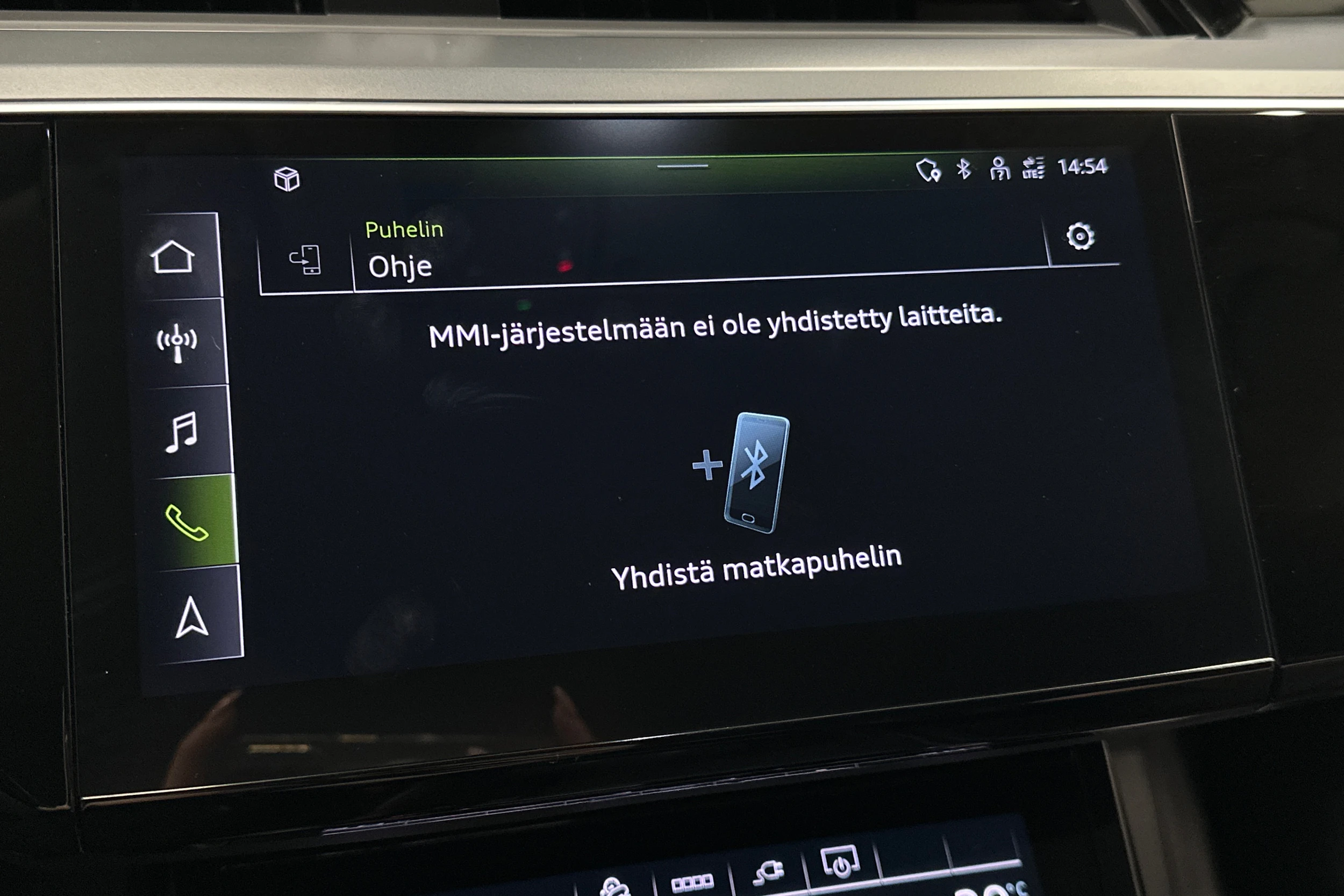 ruskea (beige) Audi Q8 e-tron 2024 kuva 21.