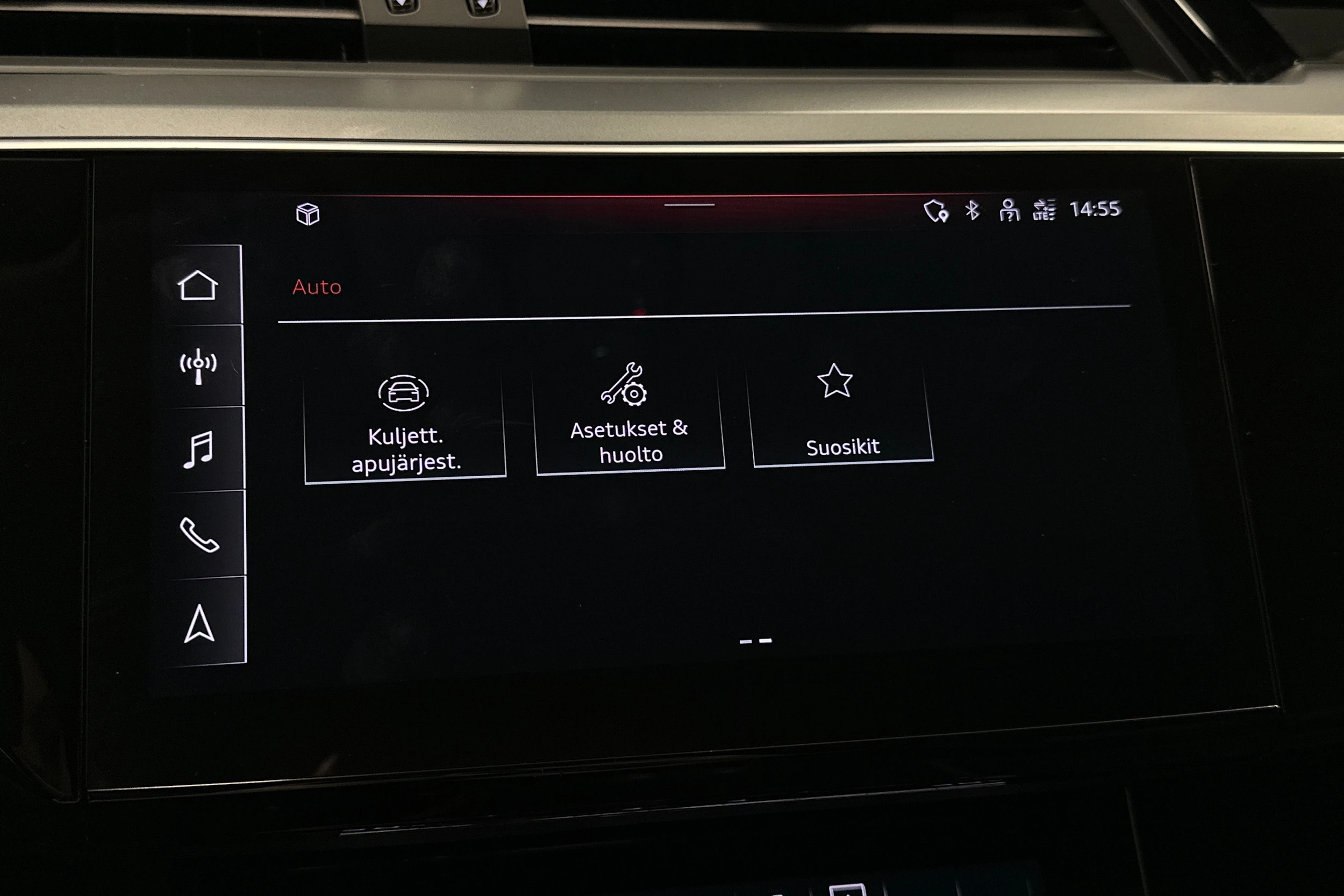 ruskea (beige) Audi Q8 e-tron 2024 kuva 25.