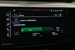 ruskea (beige) Audi Q8 e-tron 2024 kuva 26.