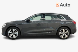 harmaa Audi Q8 e-tron 2024 kuva 5.