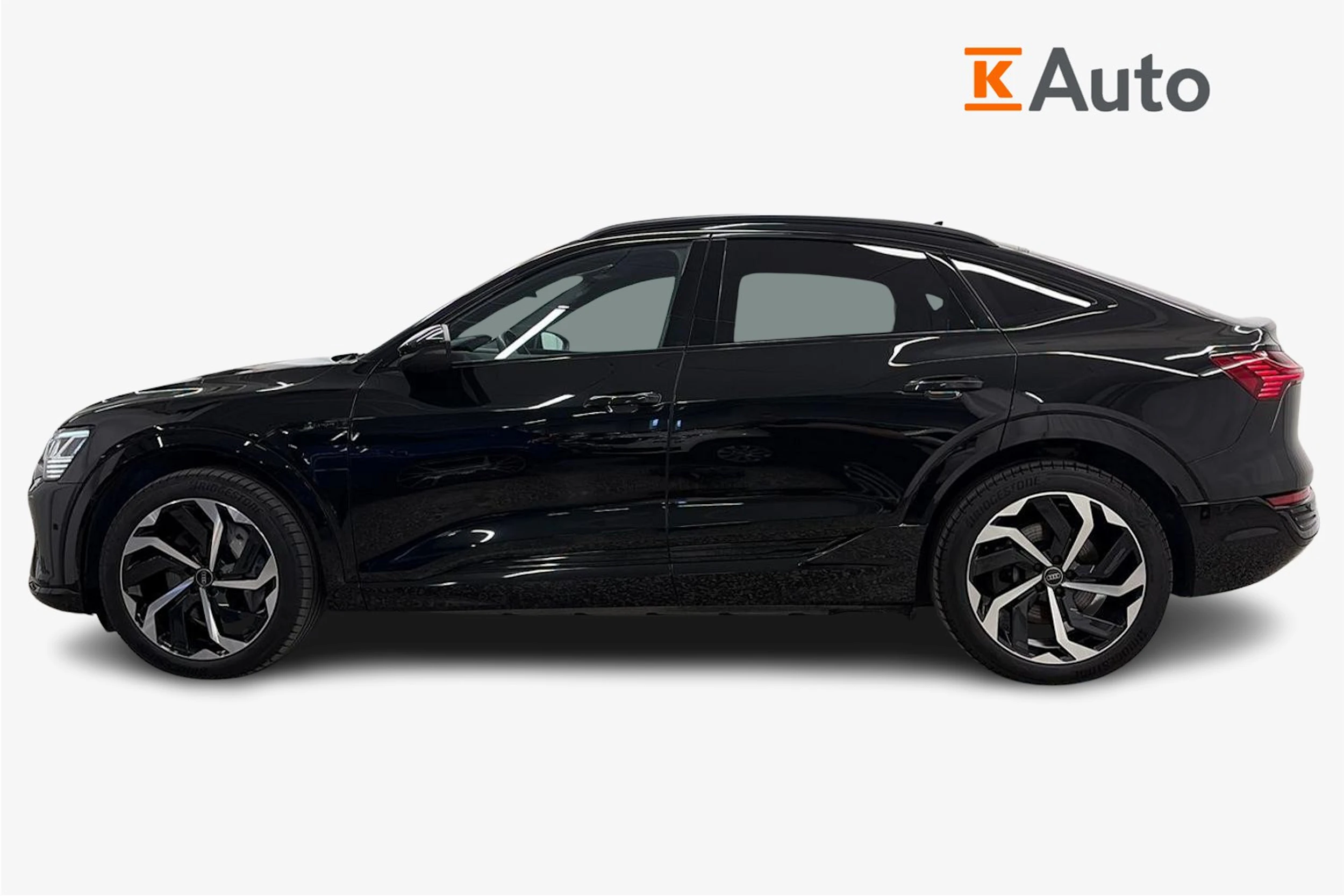 met. musta Audi Q8 e-tron 2024 kuva 7.