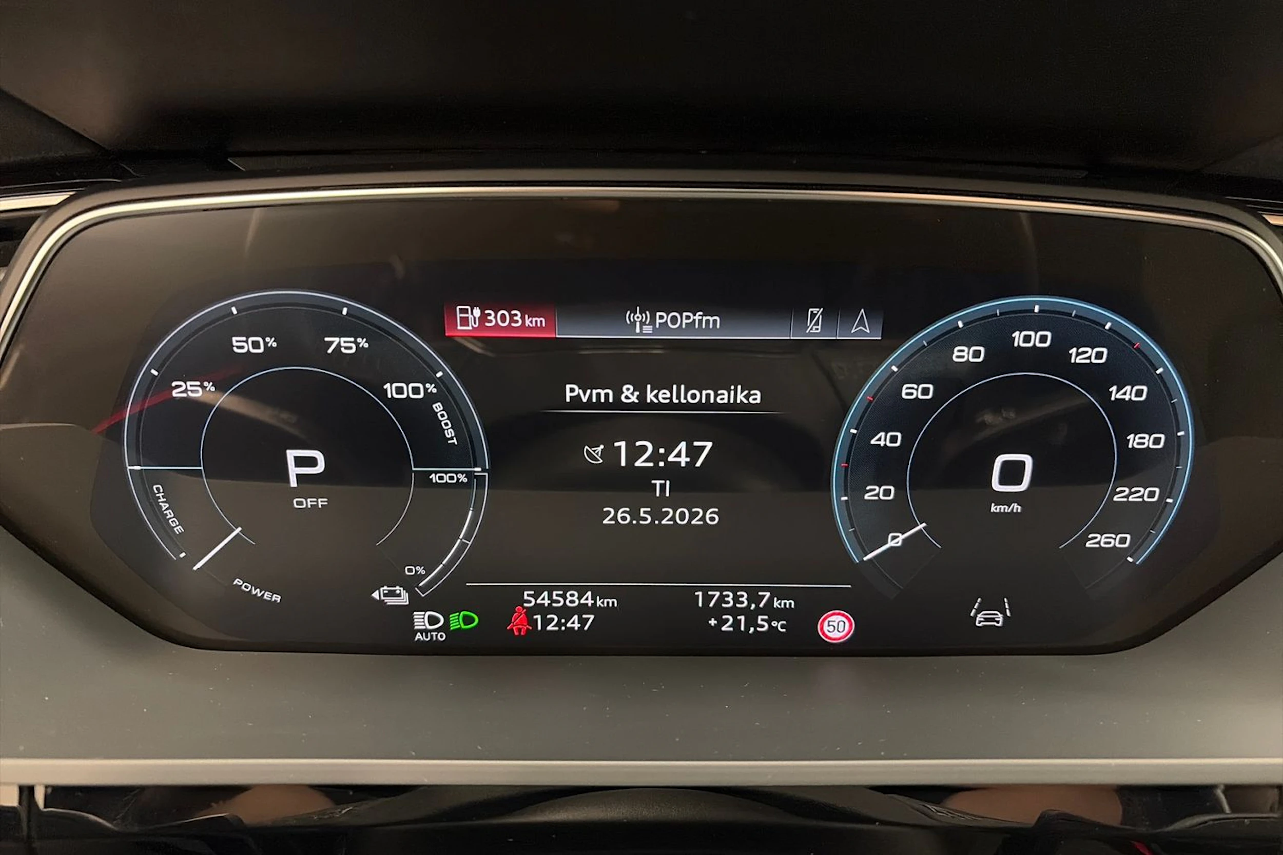 met. musta Audi Q8 e-tron 2024 kuva 20.