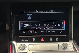 met. musta Audi Q8 e-tron 2024 kuva 30.
