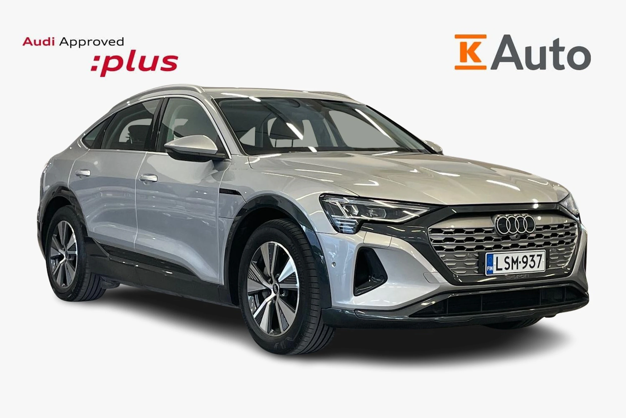 Harmaa Audi Q8 e-tron 2024 kuva 1.