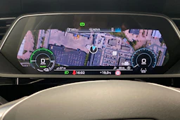 harmaa Audi Q8 e-tron 2024 kuva 12.