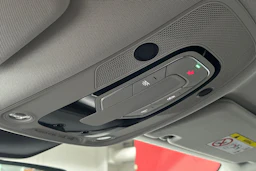 Harmaa Audi Q8 e-tron 2024 kuva 24.