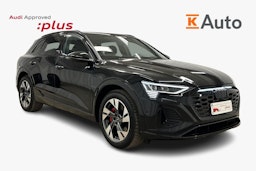 musta Audi Q8 e-tron 2024 kuva 1.