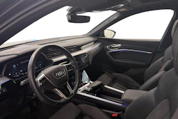 ruskea (beige) Audi Q8 e-tron 2024 kuva 6.
