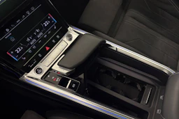 ruskea (beige) Audi Q8 e-tron 2024 kuva 24.