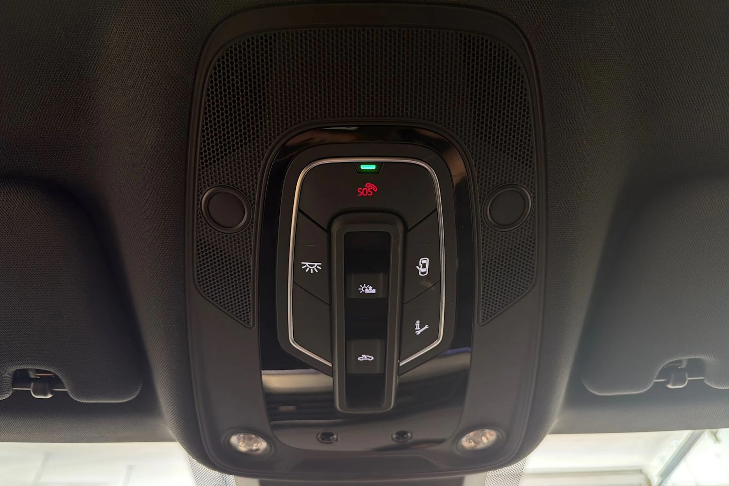ruskea (beige) Audi Q8 e-tron 2024 kuva 36.