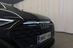 ruskea (beige) Audi Q8 e-tron 2024 kuva 39.