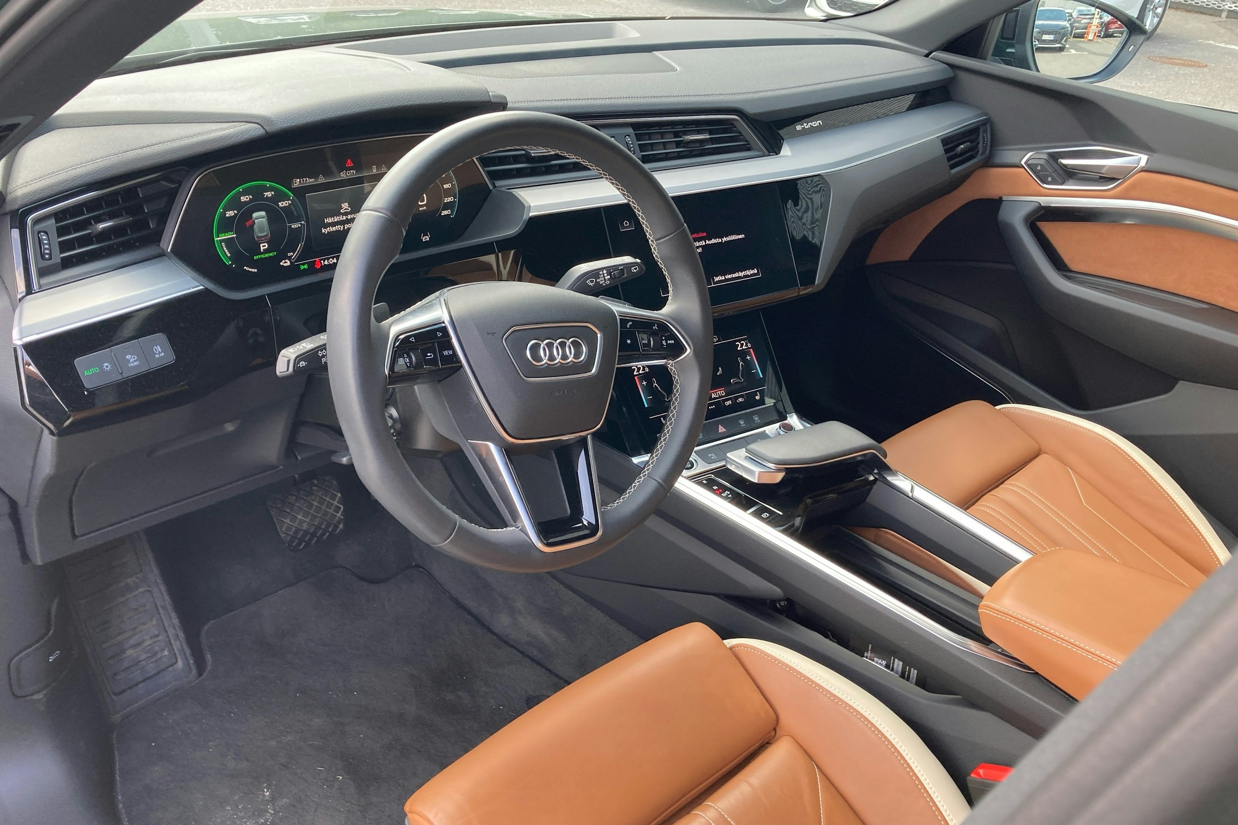 goodwood green eriko Audi Q8 e-tron 2024 kuva 6.