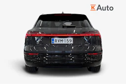 harmaa Audi Q8 e-tron 2024 kuva 3.