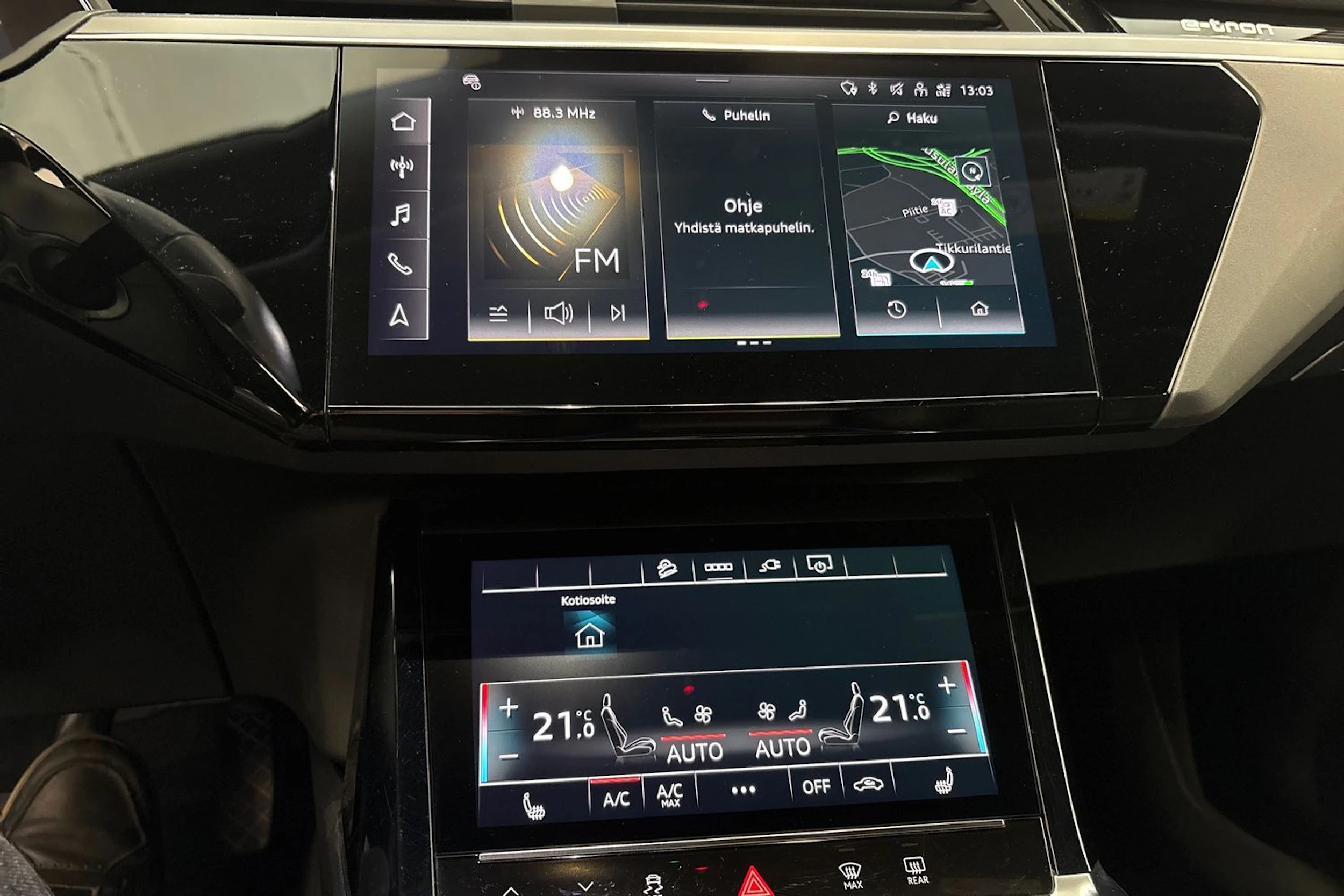 harmaa Audi Q8 e-tron 2024 kuva 12.
