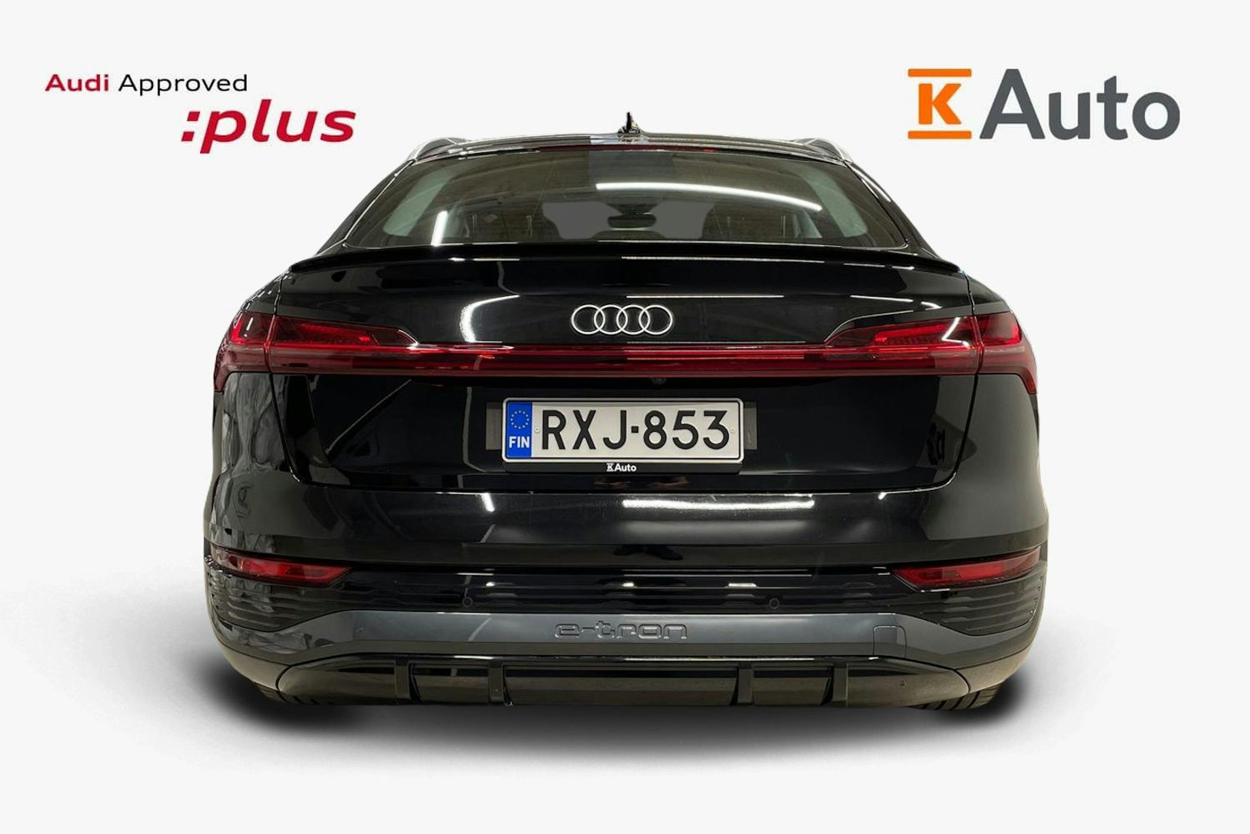 Musta Audi Q8 e-tron 2024 kuva 3.