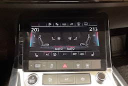 Musta Audi Q8 e-tron 2024 kuva 23.