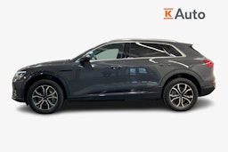 harmaa Audi Q8 e-tron 2024 kuva 5.