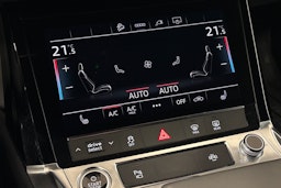 harmaa Audi Q8 e-tron 2024 kuva 26.