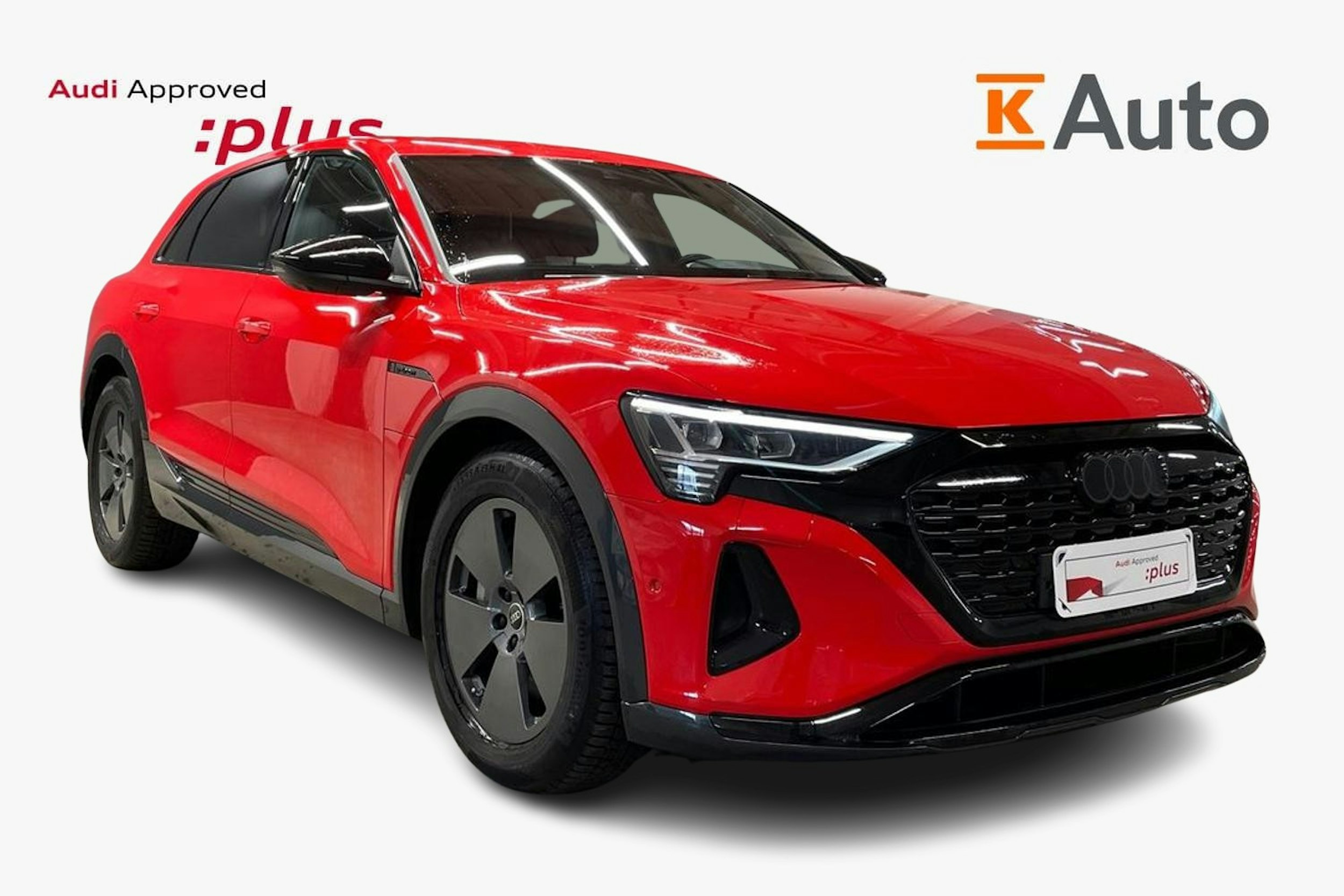 punainen Audi Q8 e-tron 2024 kuva 1.