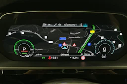 musta Audi Q8 e-tron 2024 kuva 22.