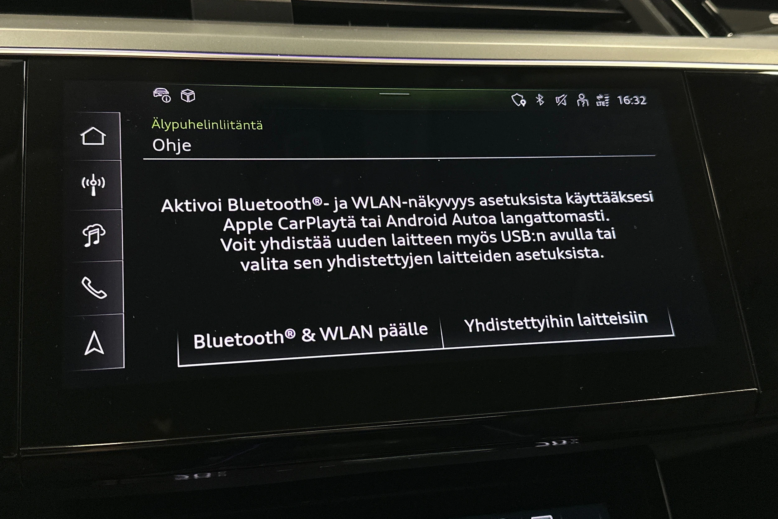 musta Audi Q8 e-tron 2024 kuva 25.