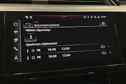 musta Audi Q8 e-tron 2024 kuva 28.