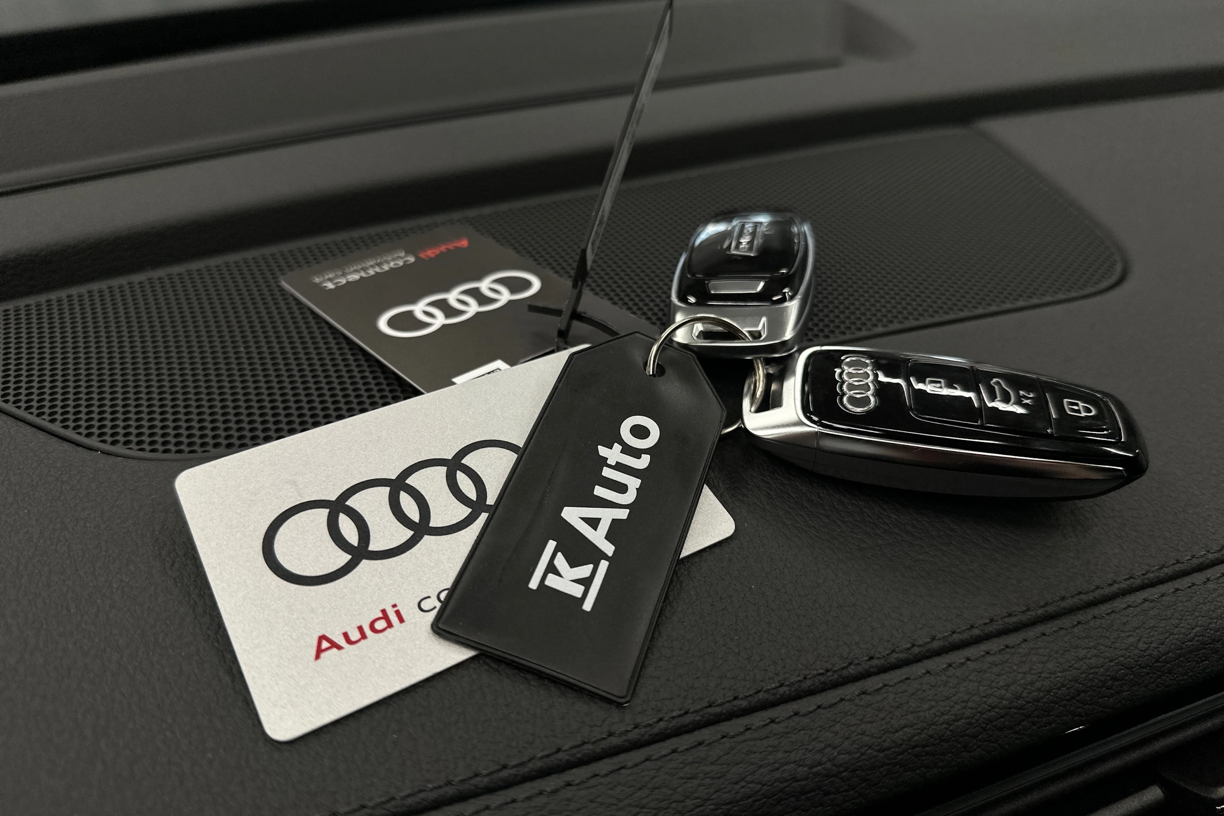 musta Audi Q8 e-tron 2024 kuva 37.
