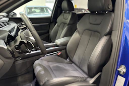 sininen Audi Q8 e-tron 2024 kuva 11.