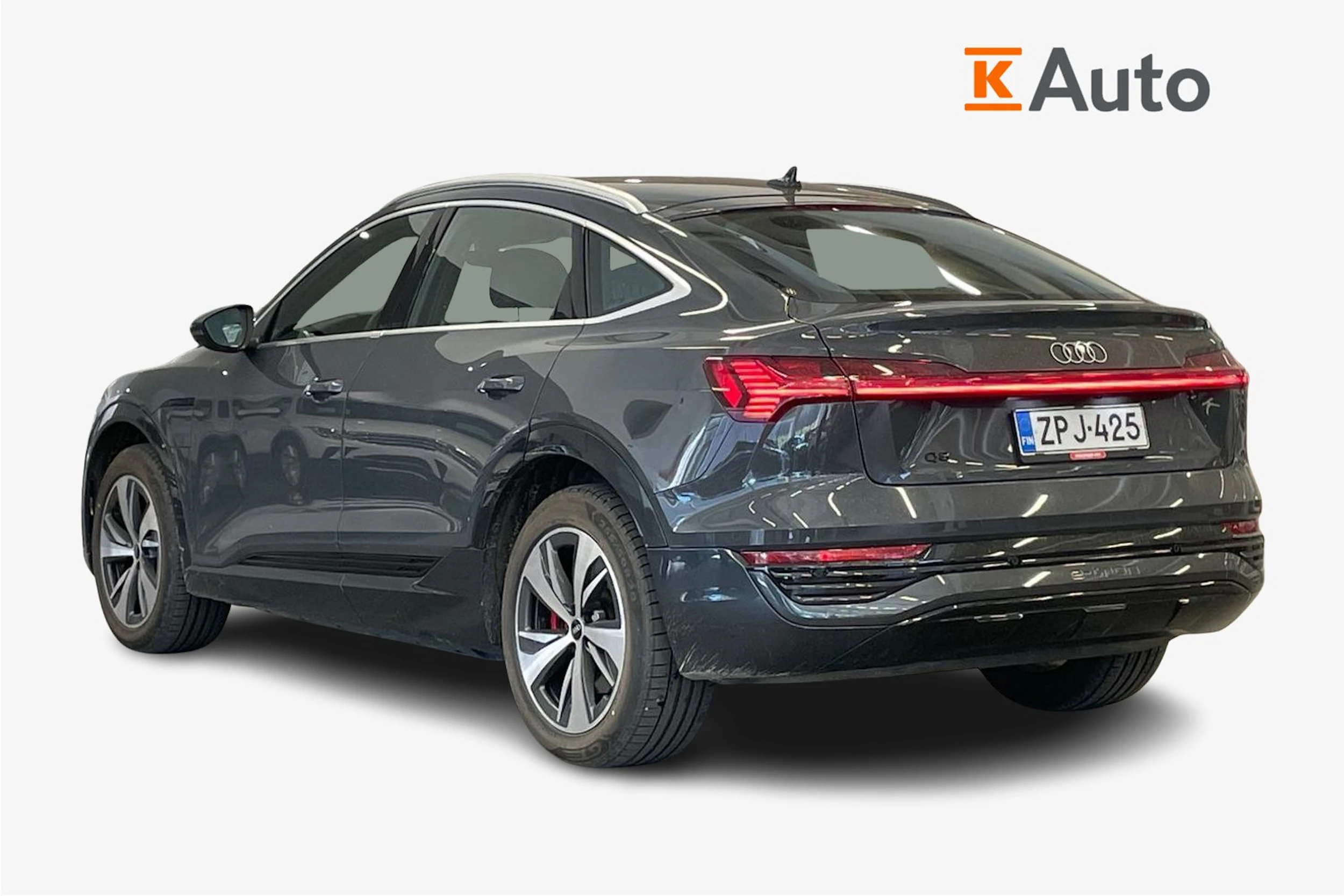 Musta Audi Q8 e-tron 2024 kuva 2.